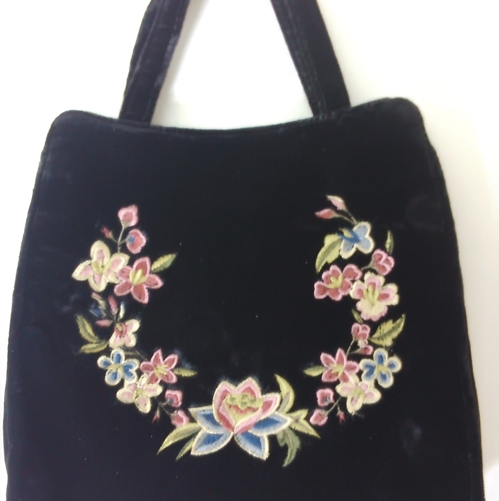 Floral Embroidered Black Velvet Shoulder Bag